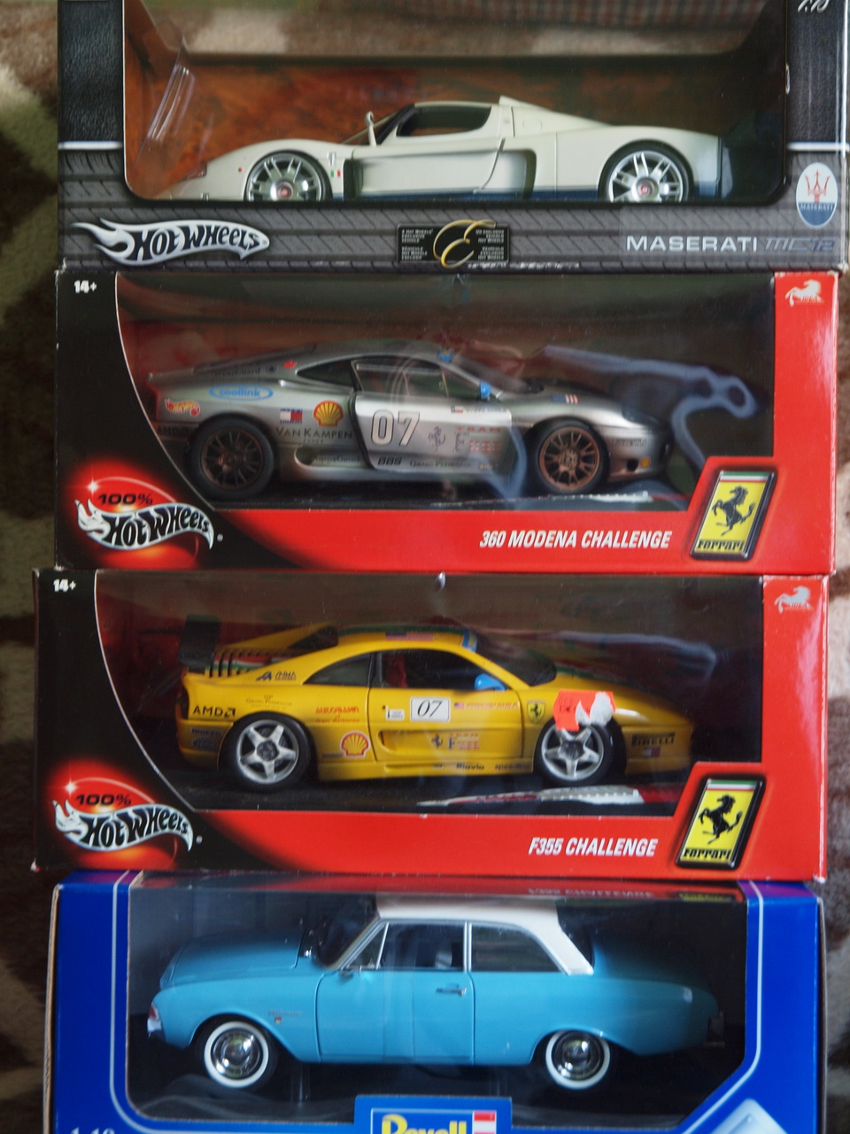 Ferrari Modena+355+Maserati+Taunus.jpg