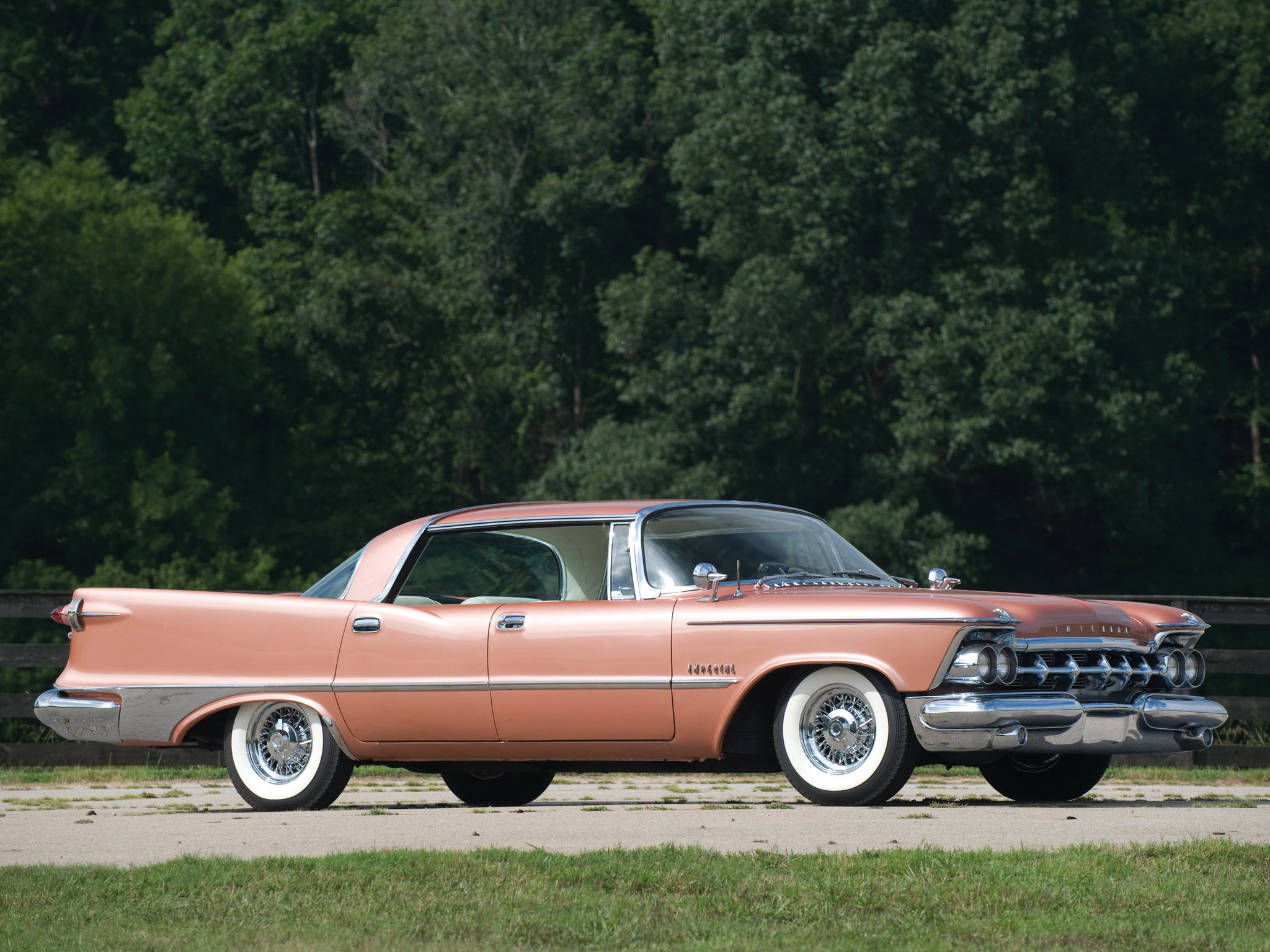 1959 Chrysler Imperial Crown Southampton.jpg