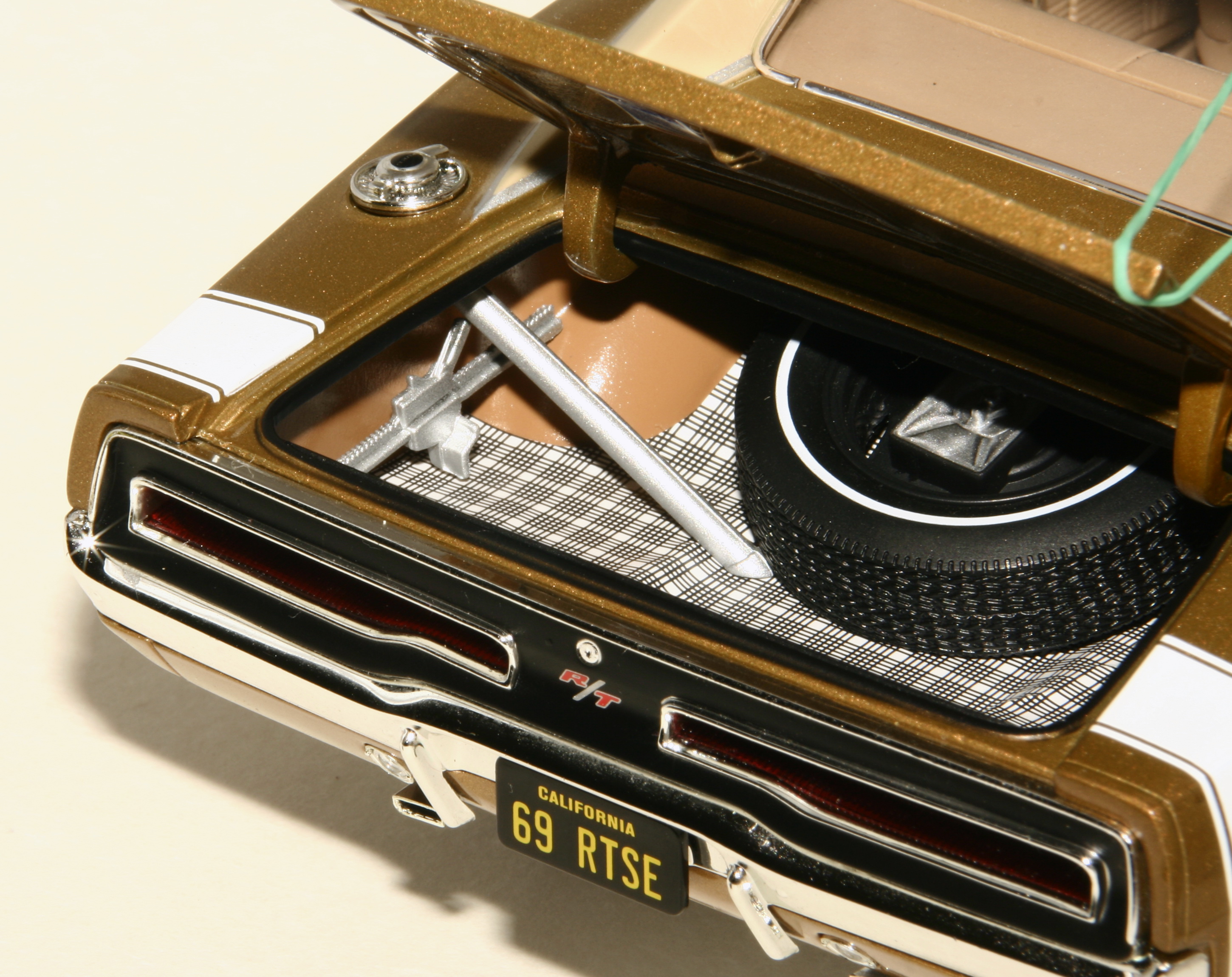 020_AW_Dodge Charger_201969.jpg