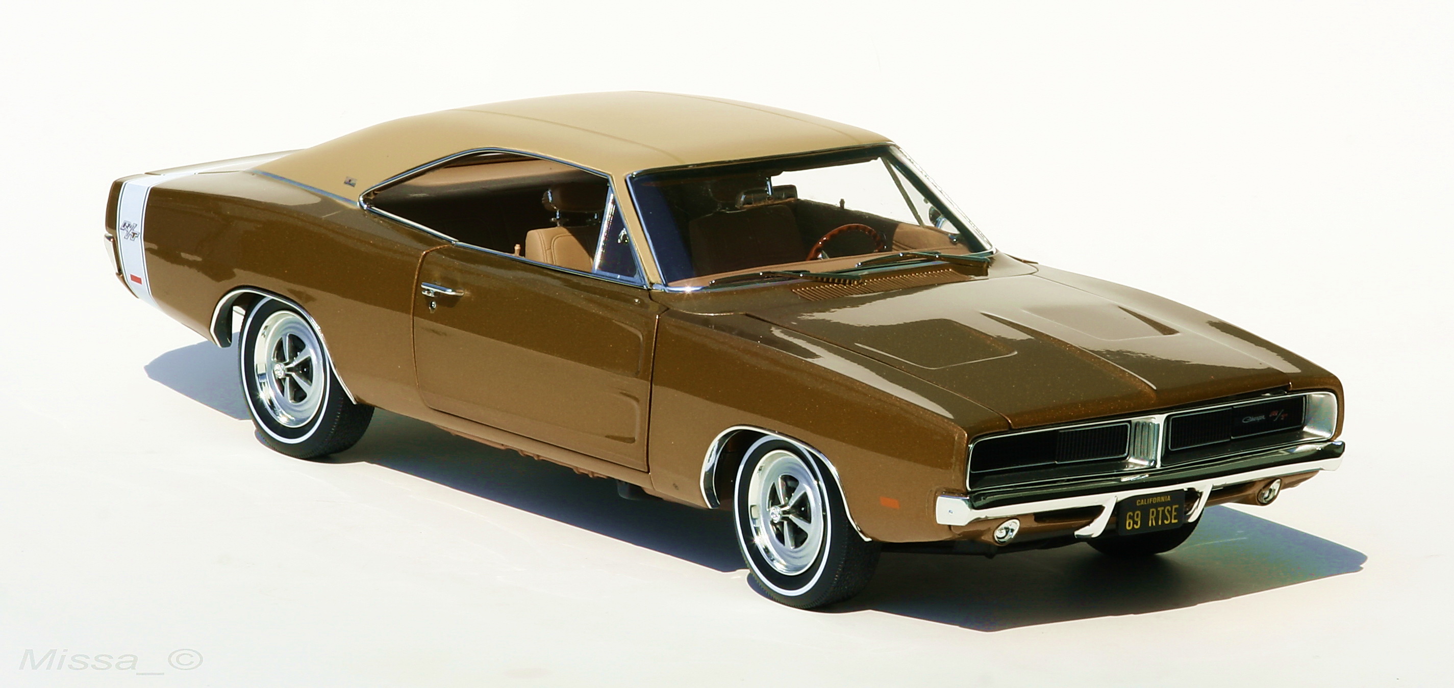 002_AW_Dodge Charger R-T_1969.JPG
