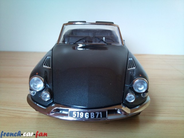 Citroen DS19 Cabriolet (3).jpg