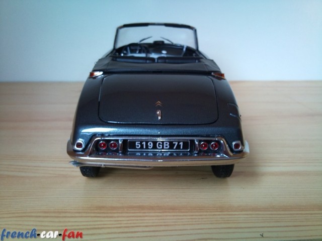 Citroen DS19 Cabriolet (8).jpg