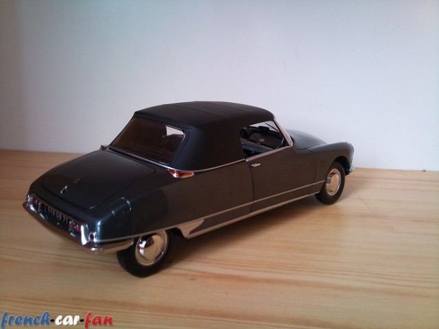 Citroen DS19 Cabriolet (10).jpg