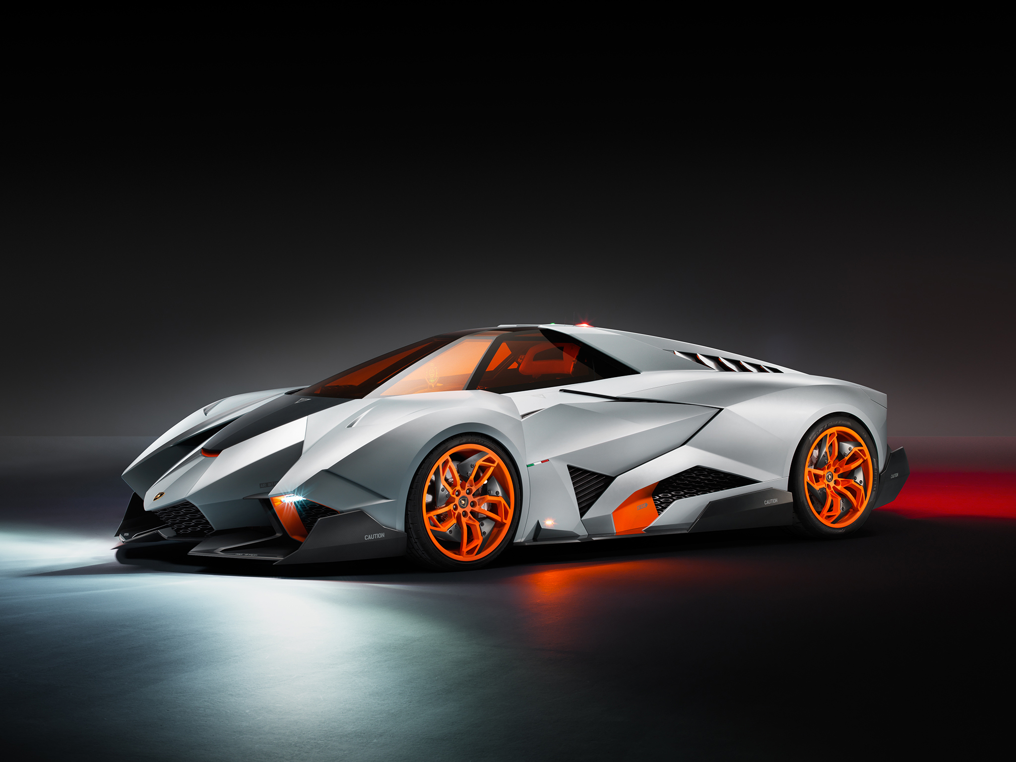 lamborghini_egoista_3.jpg