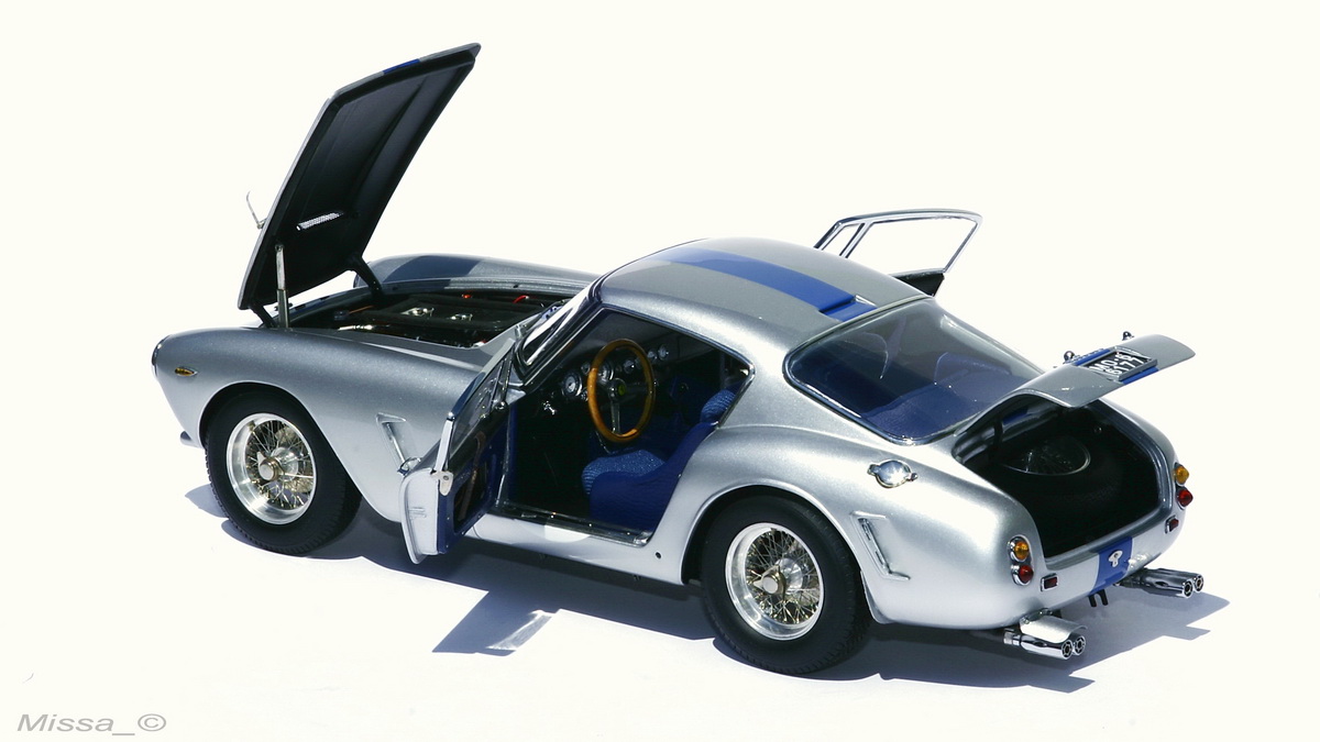 038_CMC_Ferrari 250 SWB Competizione_fehér.jpg