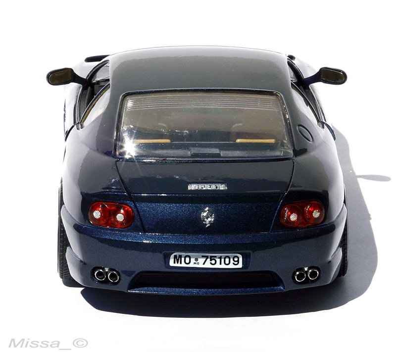 011_Bburago_Ferrari 456 GT.JPG