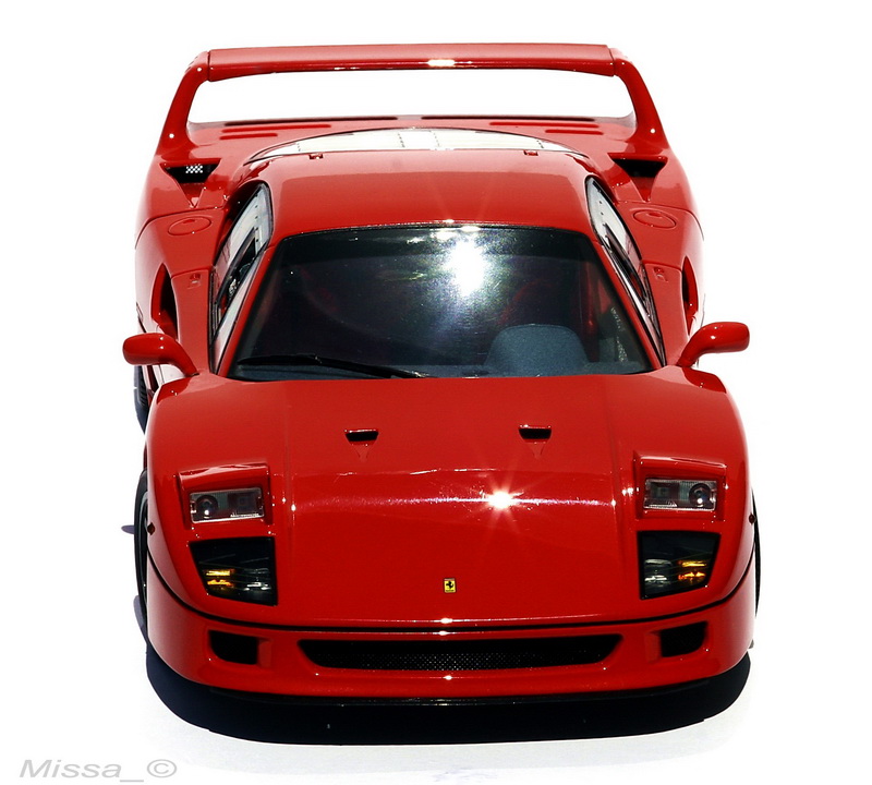 010_Kyosho_Ferrari F40.jpg