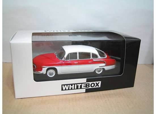 Tatra 603_01_WB.jpeg