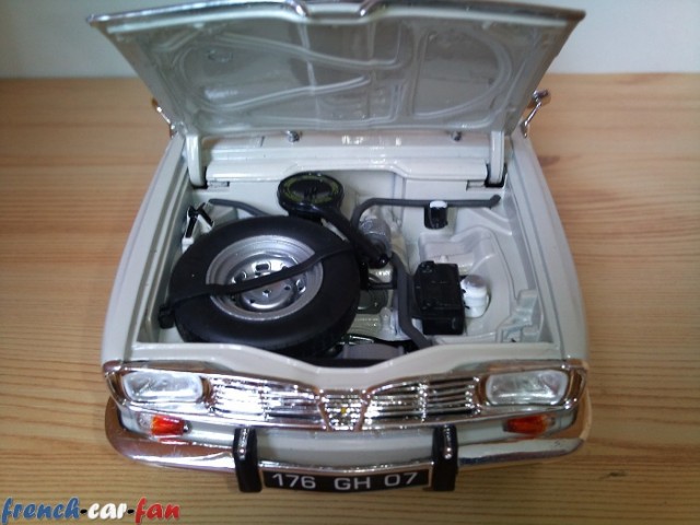 Norev 1/18 Renault R16