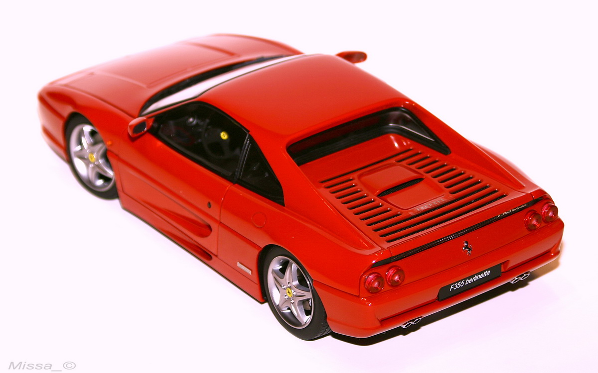 007_Kyosho_Ferrari F355.jpg
