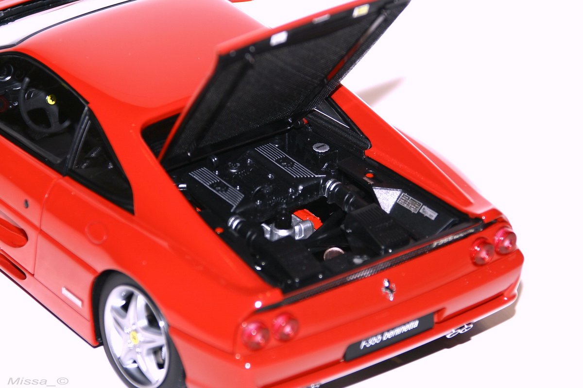 008_Kyosho_Ferrari F355.jpg
