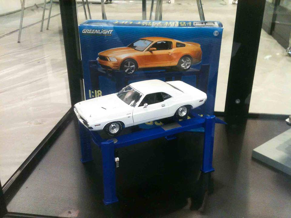 Greenlight Challenger.jpg