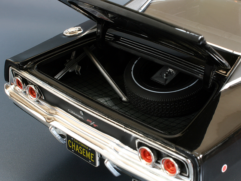 036_Dodge Charger_1968_AMM943.jpg