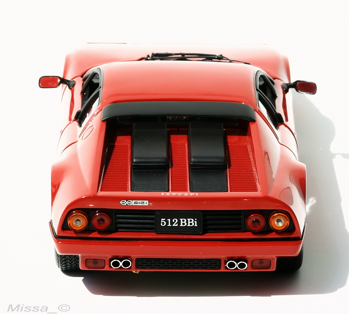 025_Kyosho_Ferrari 512BBi.jpg