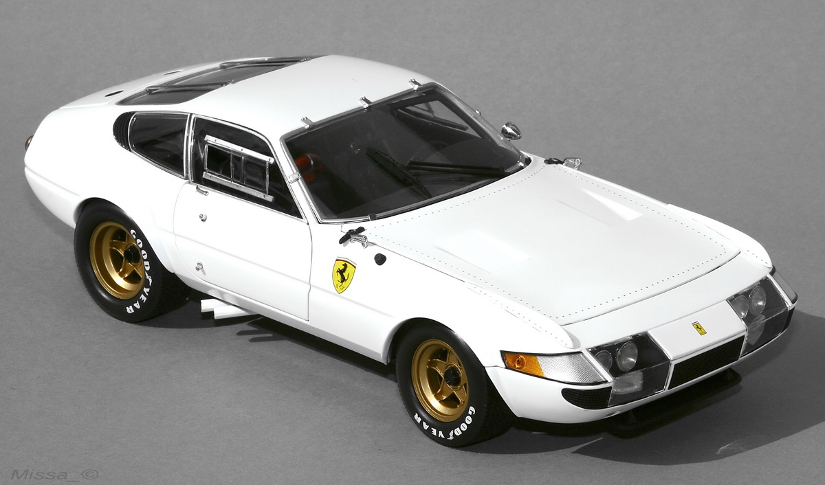 004_Kyosho_Ferrari 356 GTB4_Competizione.JPG