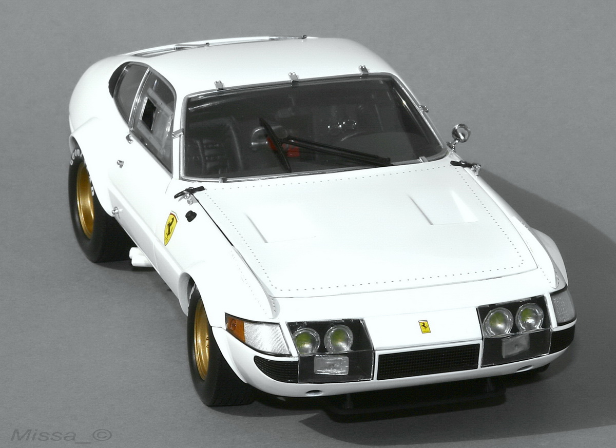 005_Kyosho_Ferrari 356 GTB4_Competizione.jpg