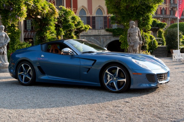 Ferrari-Superamerica-45_4.jpg