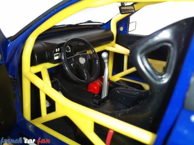 Renault Clio V6 Trophy (4).jpg