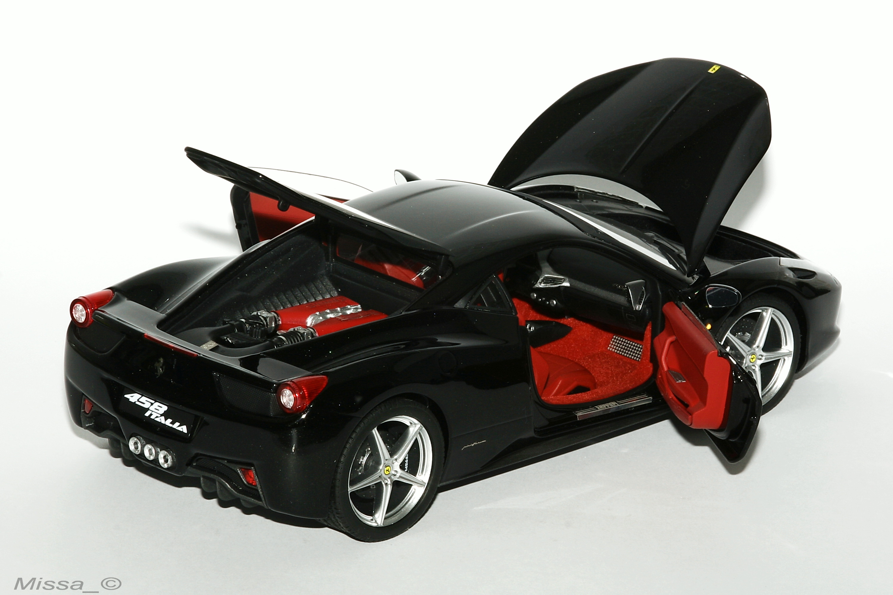 023_Elite_Ferrari 458 Italia .JPG