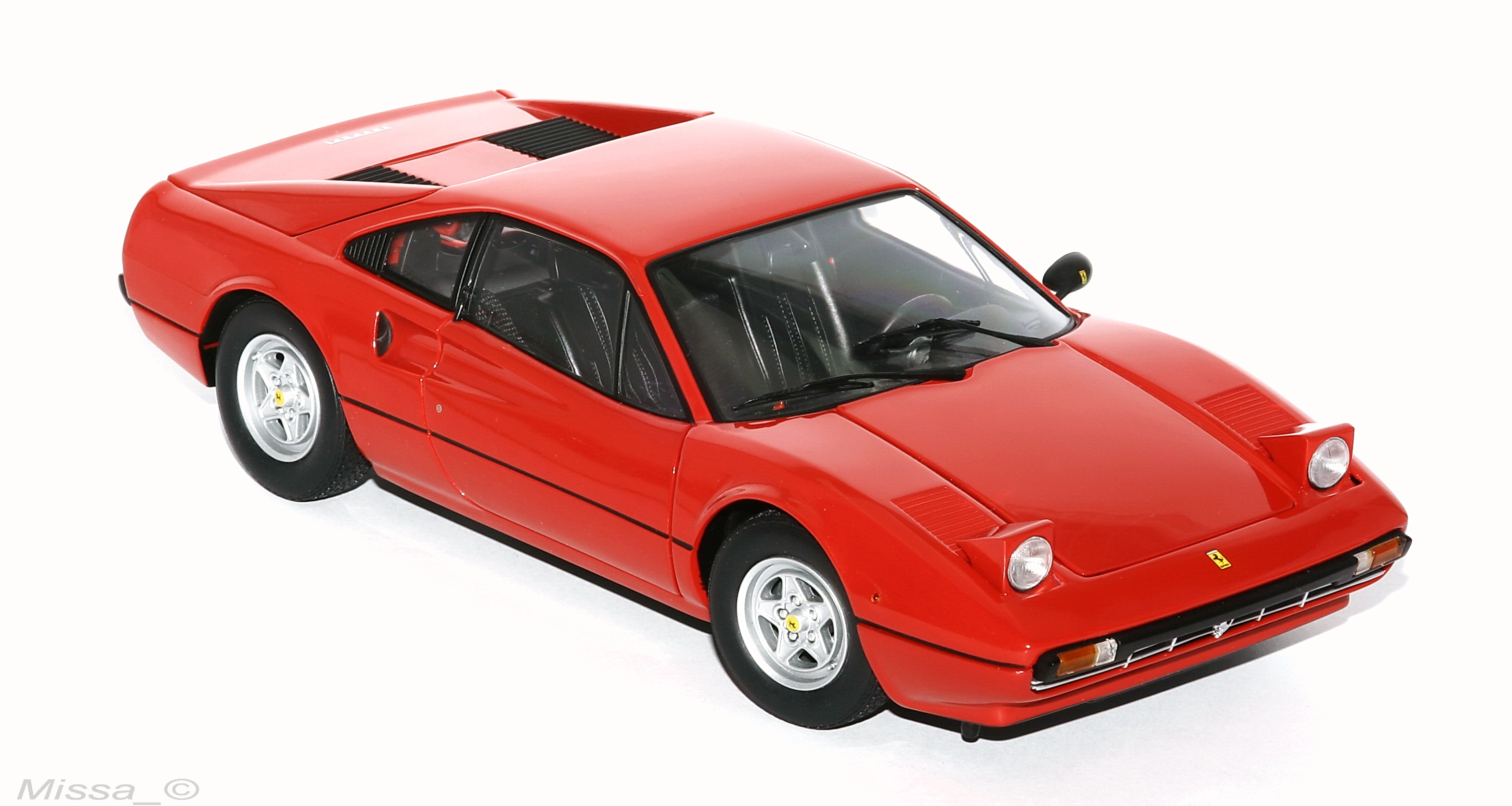 007_Kyosho_Ferrari 308 GTB.jpg