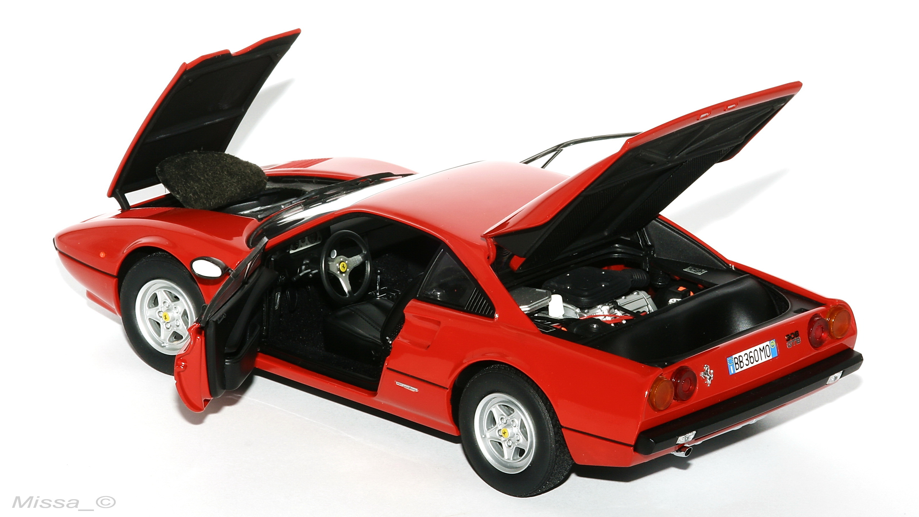 038_Kyosho_Ferrari 308 GTB.jpg