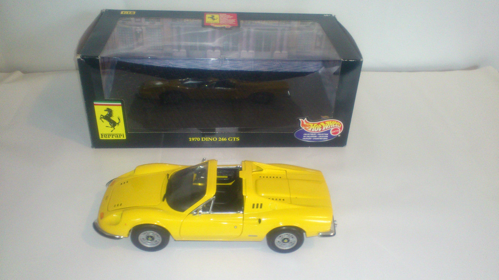 Ferrari Dino 246 GTS (1970) von Hot Wheels.JPG