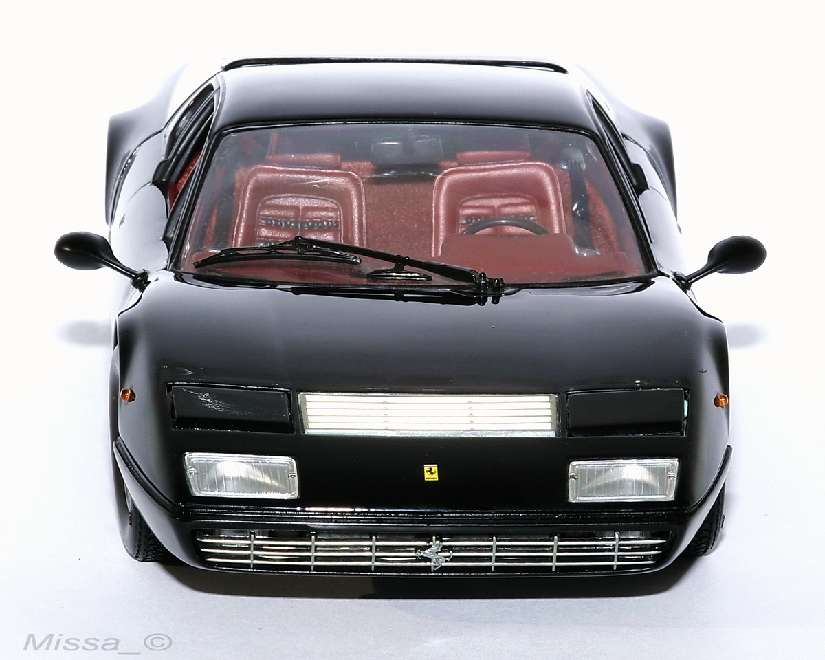 015_Kyosho_Ferrari 365 GT4_BB.JPG