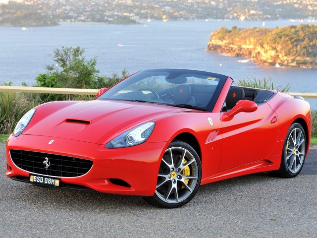 ferrari_california-hele-2010_r8_jpg.jpg
