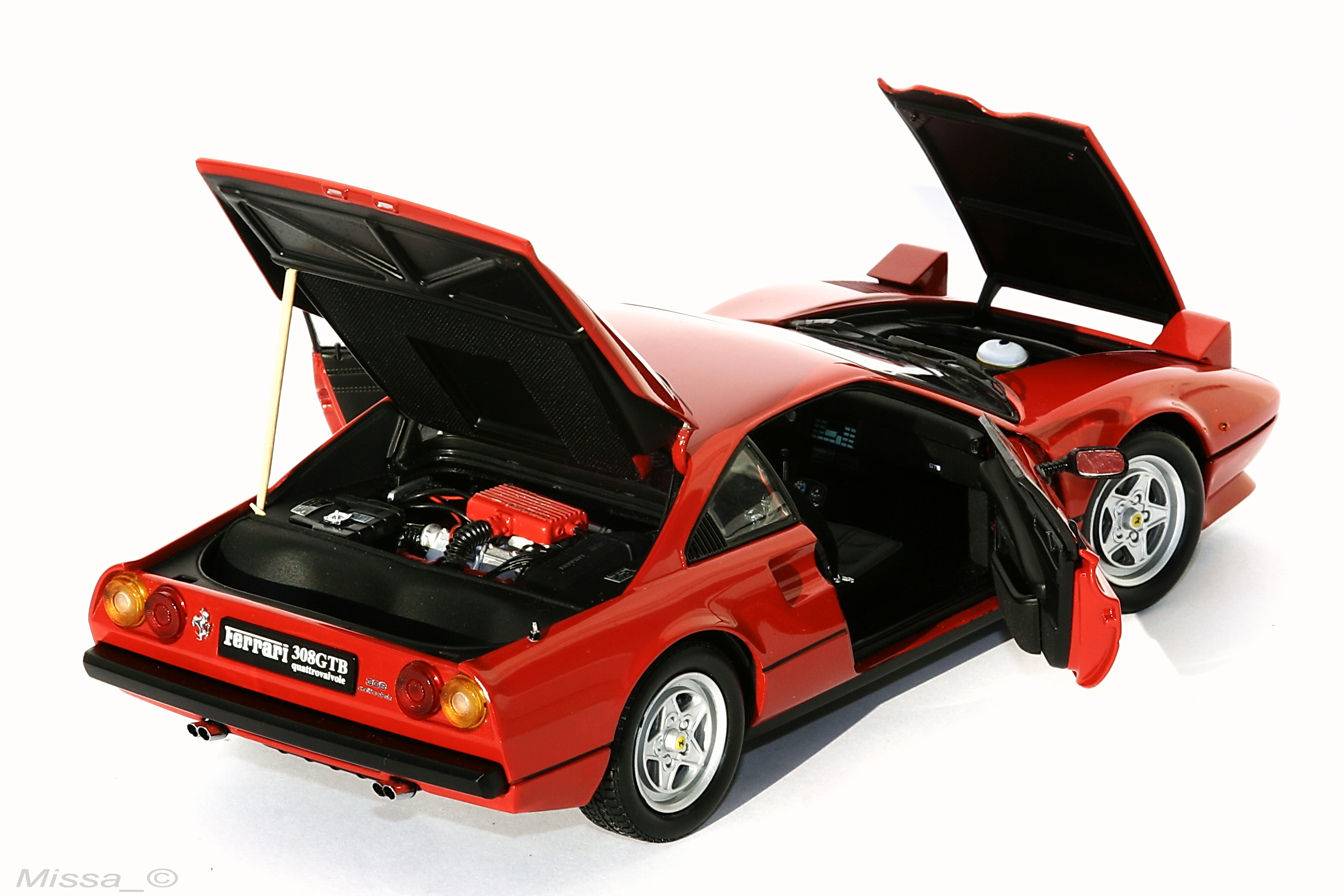 023_Kyosho_Ferrari 308 GTB QV.JPG