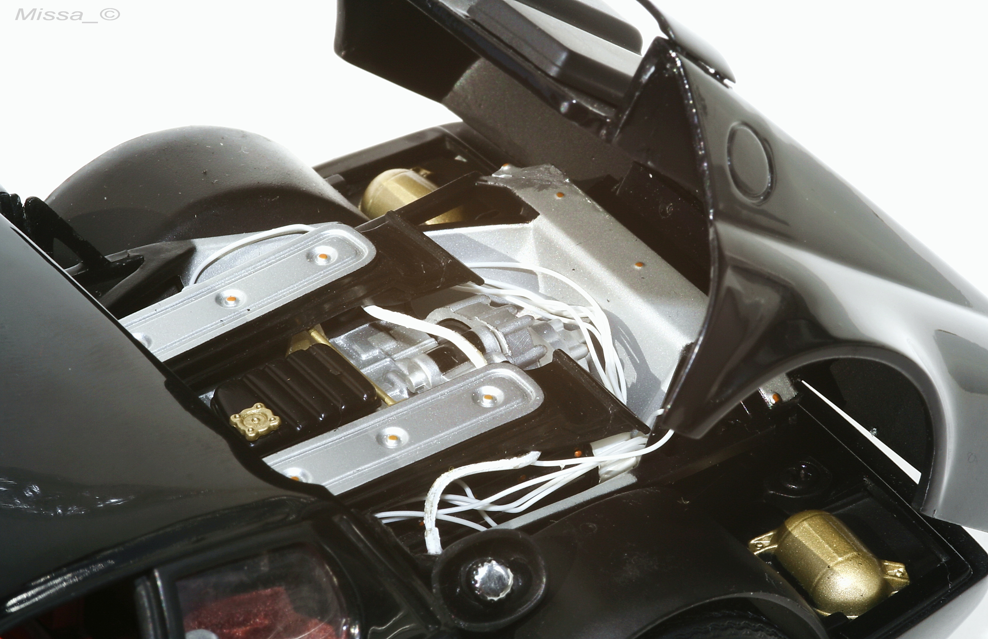 034_Kyosho_Ferrari 365 GT4_BB_nap.jpg