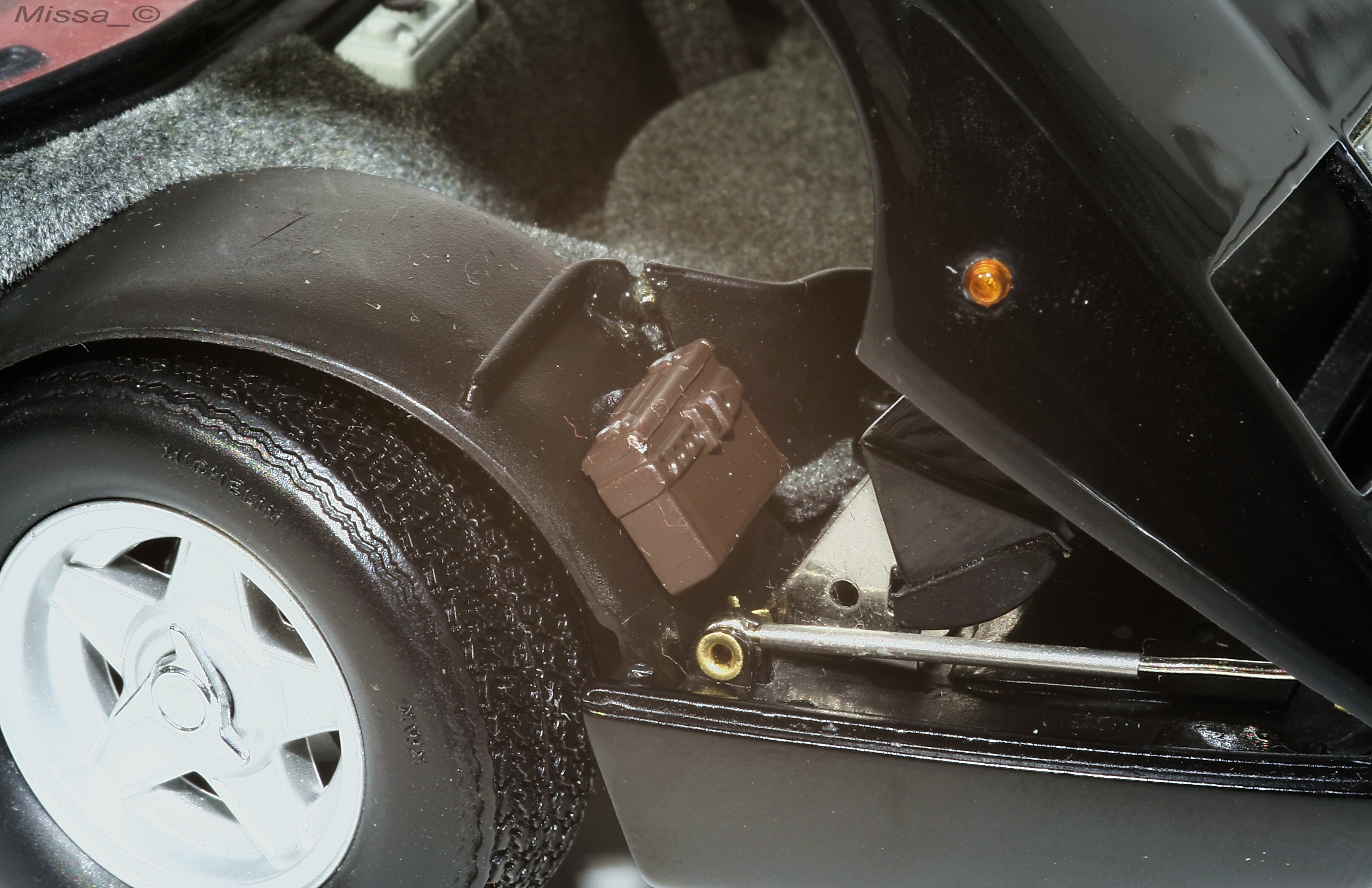 037_Kyosho_Ferrari 365 GT4_BB_nap.jpg