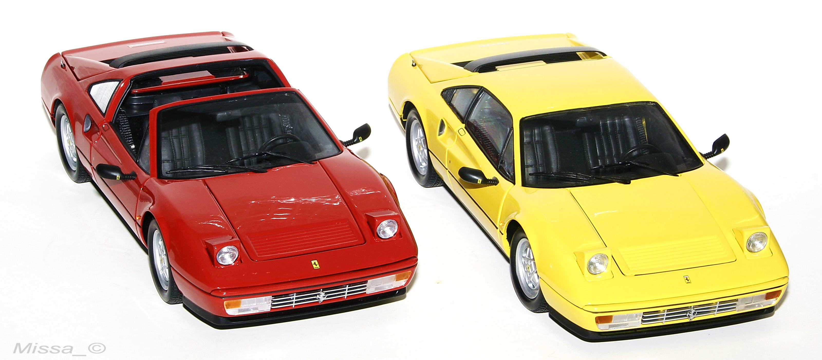 011_Kyosho_Ferrari 328 GTB_GTS.JPG