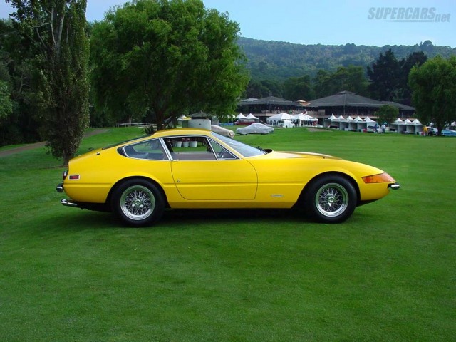 Ferrari 365 GTB4 Daytona 1970.jpg