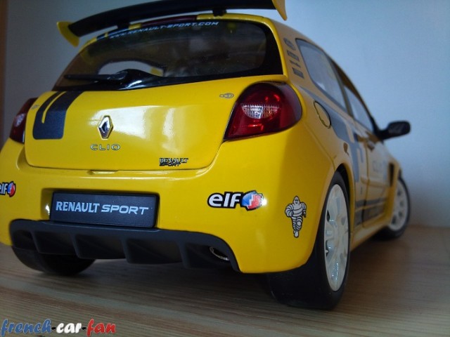 Renault Clio R.S. Cup 2009 N3 (8).jpg