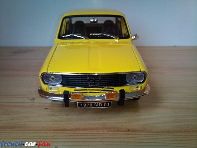 Renault R12 TS (3).jpg