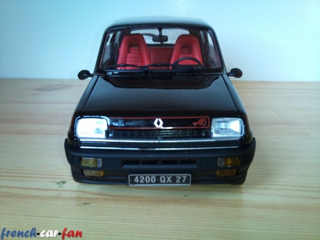 Renault R5 Alpine (3).jpg