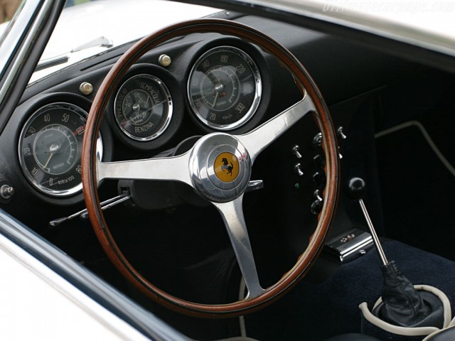 Ferrari-410-Superfast-Pinin-Farina-Coupe-Speciale_6.jpg