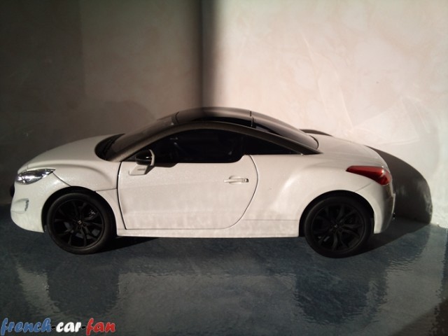 Peugeot 308 RCZ (3).jpg