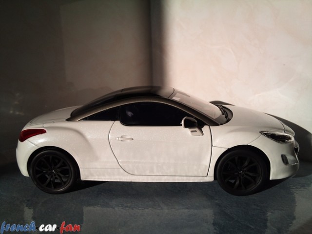 Peugeot 308 RCZ (4).jpg