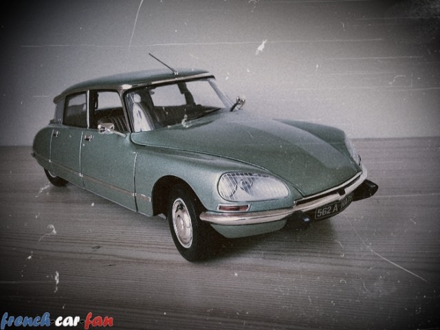 Citroen DS23 Pallas (1).jpg