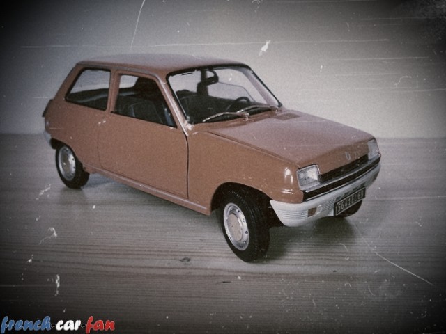 Renault R5 TL (1).jpg