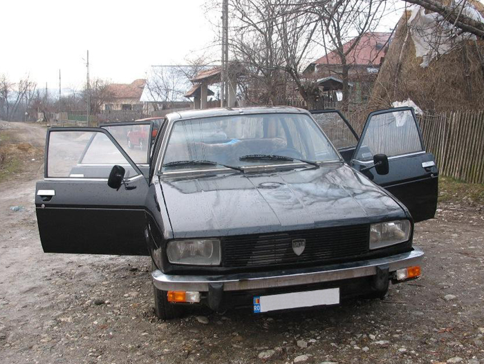 dacia_2000-2.jpg