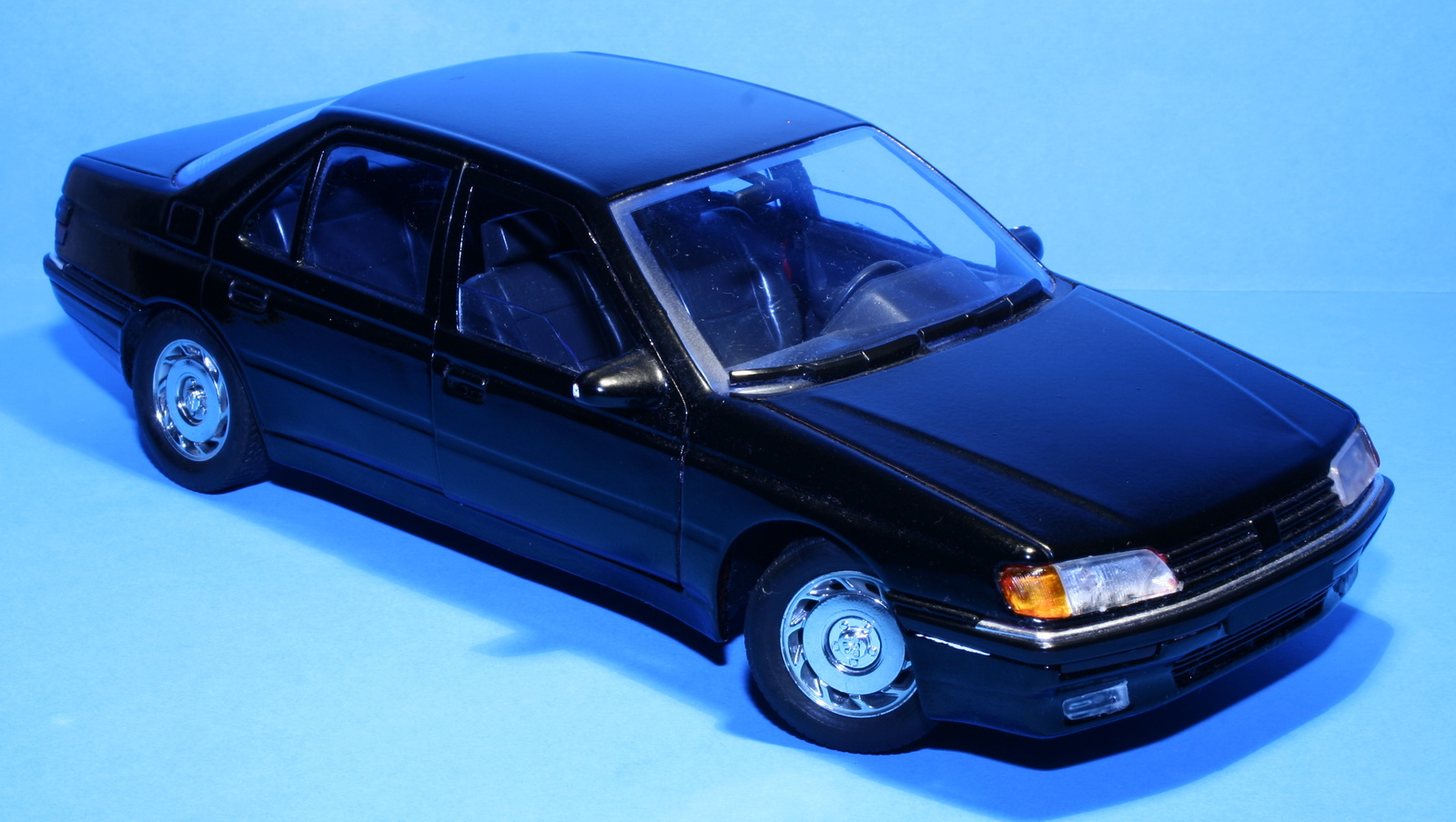 Peugeot 605,.jpg