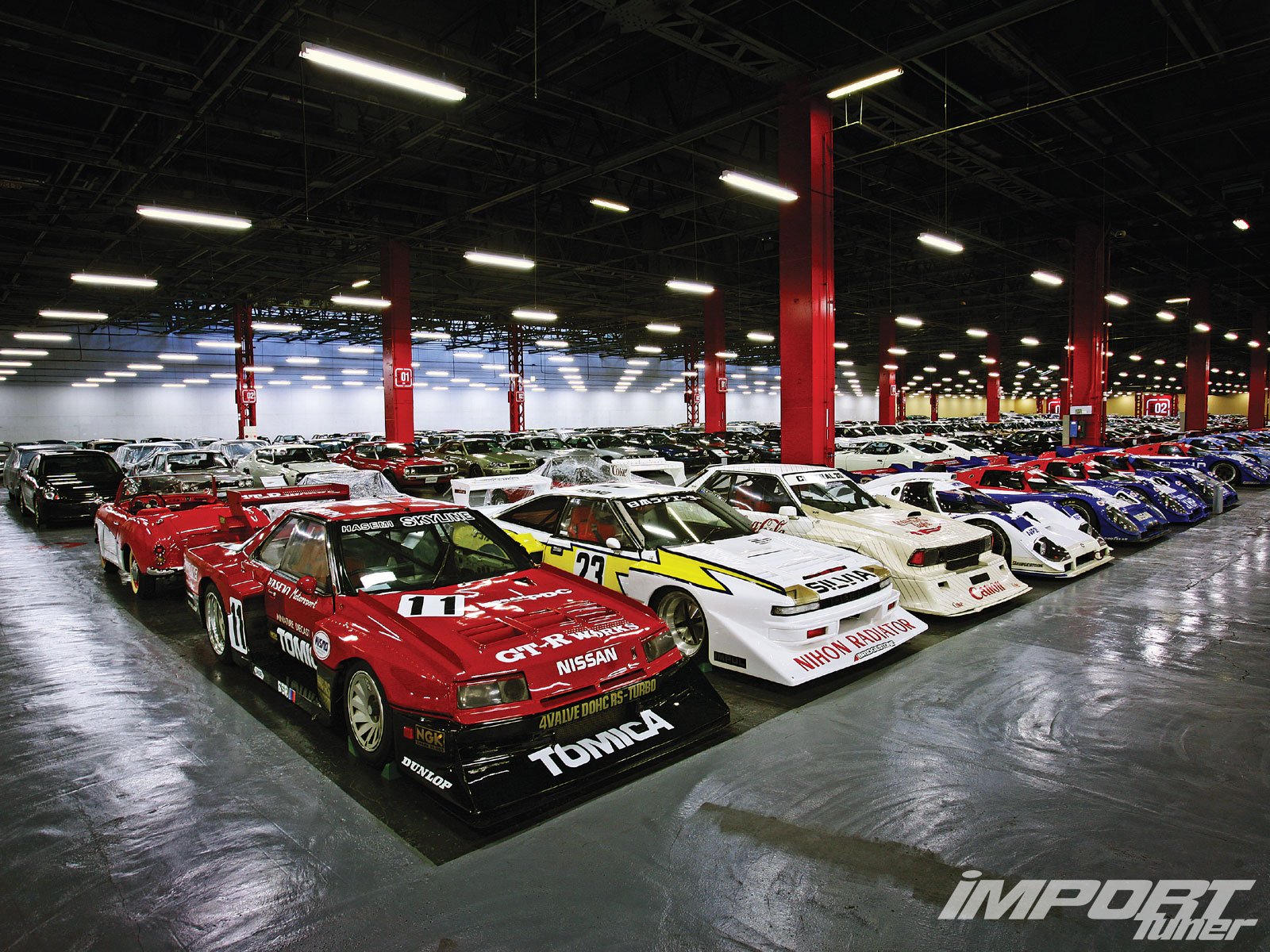 impp_1006_01_o+nissan_car_collection+museum_floor.jpg
