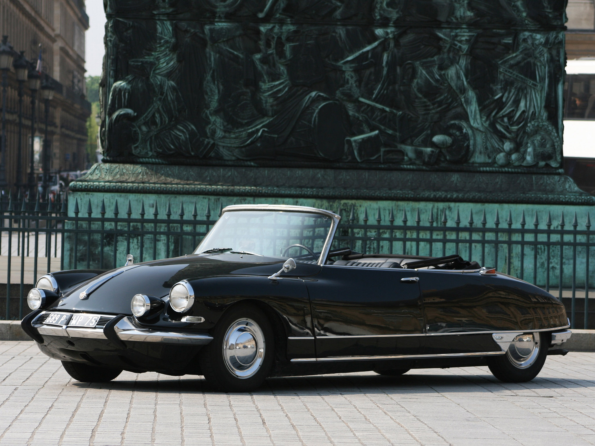 citroen_ds-21-decapotable-1965-68_r2.jpg
