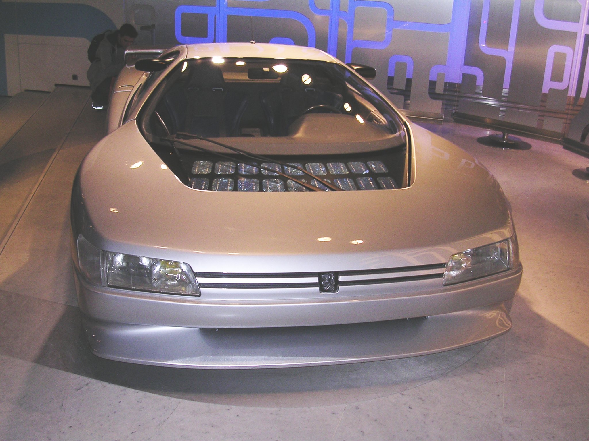 Peugeot_Oxia.jpg