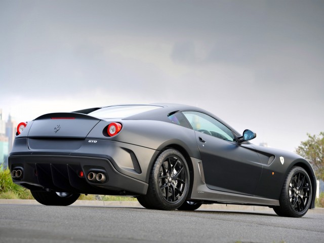 ferrari_599-gto-australia-2011_r2.jpg
