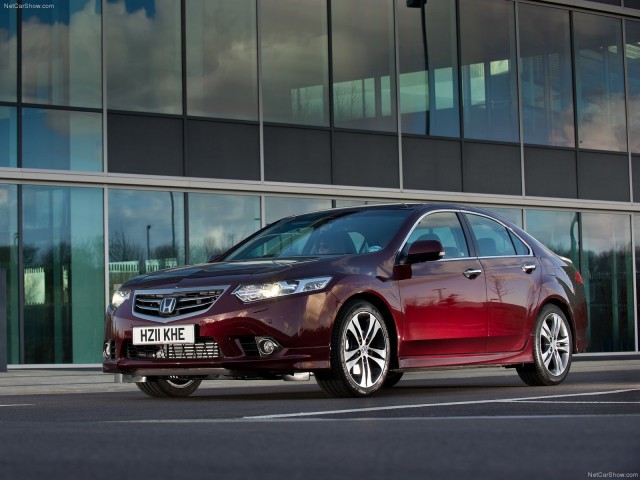 Honda-Accord_Type_S_2011_1600x1200_wallpaper_02.jpg