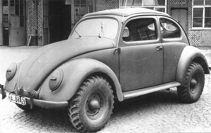 1943 Volkswagen KdF-877 Kommandeurwagen.jpg