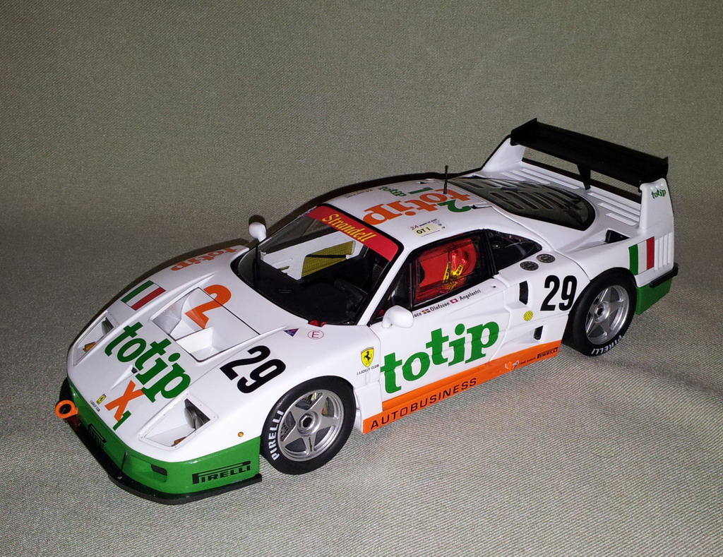 F40LM02.jpg